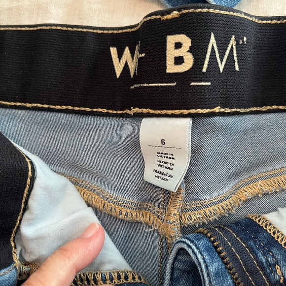 Stylish Blue Denim Shorts - Picture 4 of 5